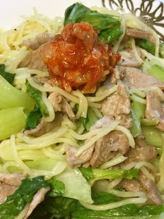 簡単!お酢でチンゲンサイと豚肉の焼きそば-レシピのメイン写真