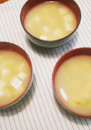 京ぶきと豆腐のお味噌汁-レシピのメイン写真