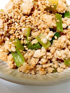 簡単な丼♥鶏ひき肉と小松菜で❁-レシピのメイン写真