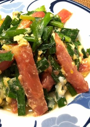 早い!簡単!美味しい!ニラトマご-レシピのメイン写真