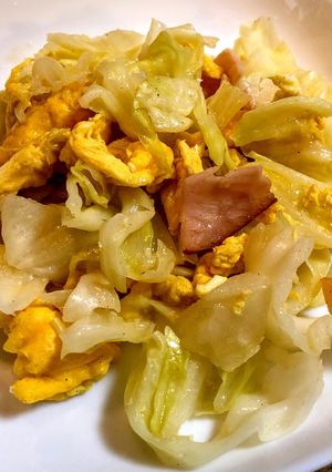 すぐ出来る！簡単キャベツとハムの炒め物-レシピのメイン写真