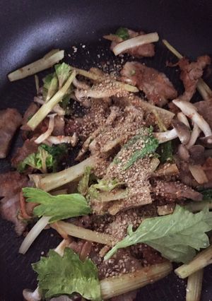 セロリと豚肉味噌炒め-レシピのメイン写真