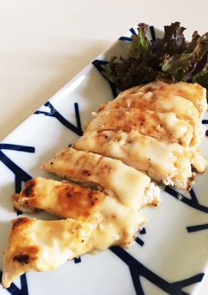 しっとりジューシー♡鶏むね肉のチーズ焼き-レシピのメイン写真