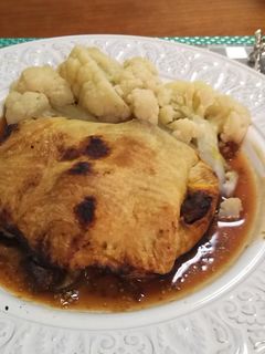 ビーフシチューのパイ包み焼き-レシピのメイン写真