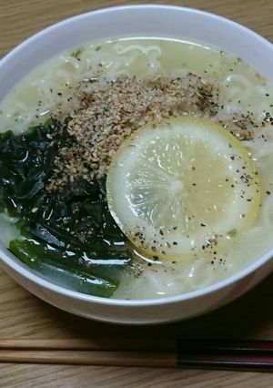 レモン風味でアッサリ塩ラーメン(*^^๓-レシピのメイン写真
