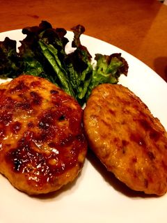 れんこんと鶏むね肉のハンバーグ-レシピのメイン写真