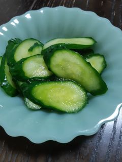 材料三つ!! 簡単きゅうりの浅漬け~♪-レシピのメイン写真