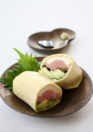 皆の大好きな【湯葉巻き（鮪＆アボカド）】-レシピのメイン写真