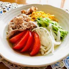 รูปของ しらたきで作るさっぱりサラダ冷麺