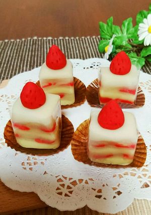 練りきり餡で作る❤可愛い苺ショートケーキ-レシピのメイン写真
