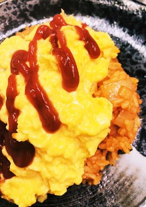 残りご飯で☆時短とろけるチーズオムライス-レシピのメイン写真