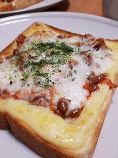 納豆キムチーズトースト-レシピのメイン写真