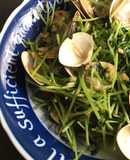 はまぐりと豆苗のちょイタリアンな酒蒸し