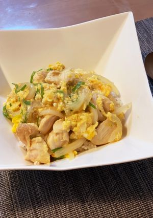 はちみつと胸肉で作るしっとり親子丼♡-レシピのメイン写真
