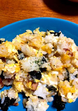 ツナマヨおにぎりで作る黄金チャーハン-レシピのメイン写真