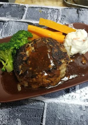 こんがりふっくらハンバーグ-レシピのメイン写真