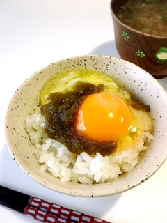 とろろ昆布で旨だし卵かけご飯-レシピのメイン写真