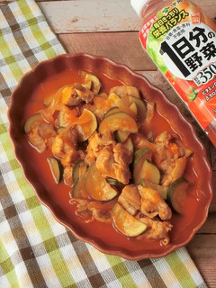 鶏肉とズッキーニの野菜ジュース煮-レシピのメイン写真
