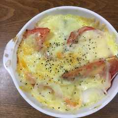 รูปของ 豆腐とトマトとアボカドのチーズ焼き