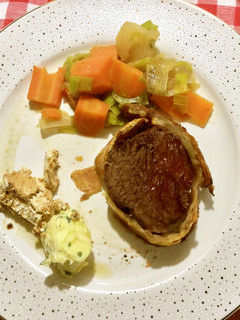 お肉のパイ包み-レシピのメイン写真