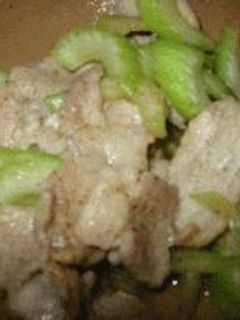 豚肉とセロリの炒め物-レシピのメイン写真