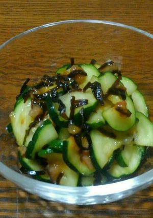 浅漬けズッキーニの梅昆布-レシピのメイン写真