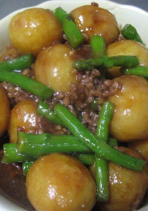 万能煮だしで♪簡単早い!新じゃがそぼろ煮-レシピのメイン写真