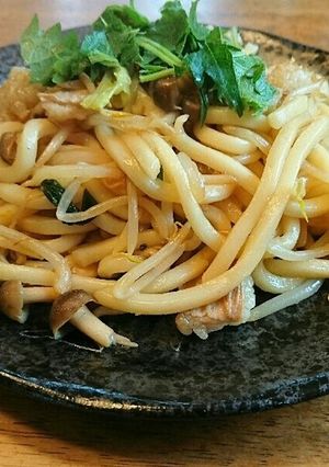 牛ホルモンのポン酢焼きうどん-レシピのメイン写真