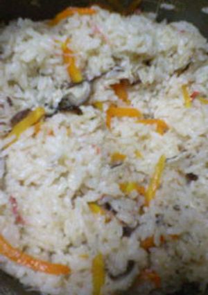 ﾒｯﾁｬ簡単☆ｶﾆの炊き込みご飯♪-レシピのメイン写真