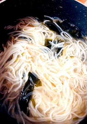 しょうがの残り汁で☆節約!!ワカメ素麺-レシピのメイン写真