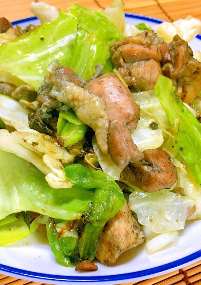 鶏の炭火焼きで♪ザクキャベ柚子胡椒炒め♪-レシピのメイン写真