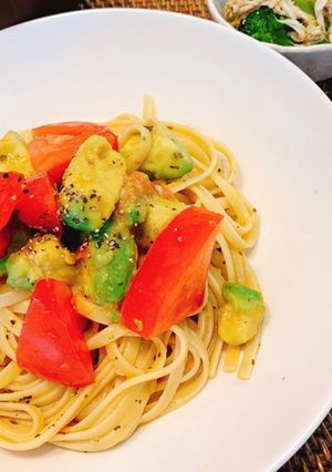 トマトとアボカドのバジルパスタ-レシピのメイン写真