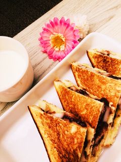 餅入り☆あんこマーガリンホットサンド-レシピのメイン写真