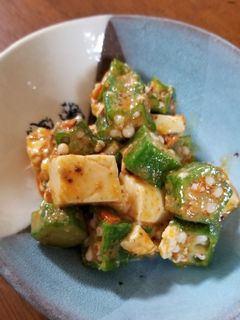 オクラと豆腐のピリ辛ごま和え-レシピのメイン写真