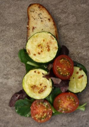 夏野菜を食べる”ケトサラ”〜ズッキーニ〜-レシピのメイン写真