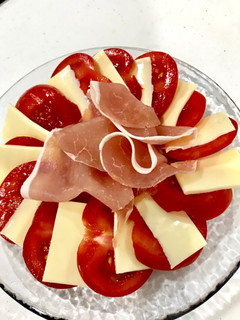 トマトとチーズのおもてなしサラダ-レシピのメイン写真