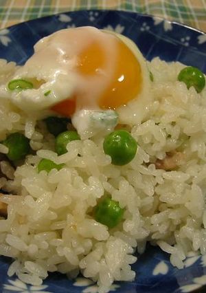 旬のグリンピースで炊き込みピラフ-レシピのメイン写真
