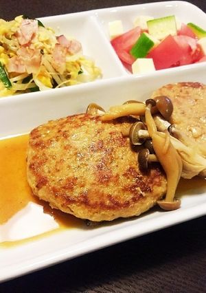 フライパン１つで豚ひきゴマハンバーグ-レシピのメイン写真