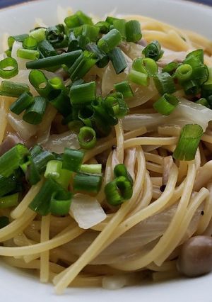 【節約】玉ねぎしめじのワンポットパスタ-レシピのメイン写真