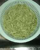 生パスタを、打ってみました。ほうれん草のグリーンフィットチーネ