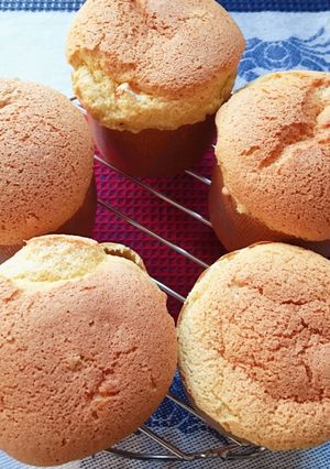マフィンカップで！小さなシフォンケーキ-レシピのメイン写真