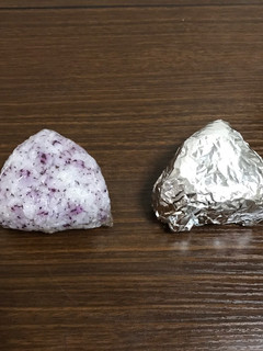 ゆかり御飯の御握りで実験-レシピのメイン写真