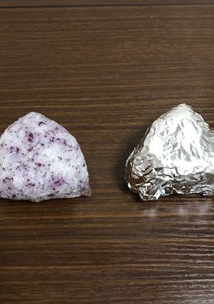 ゆかり御飯の御握りで実験-レシピのメイン写真