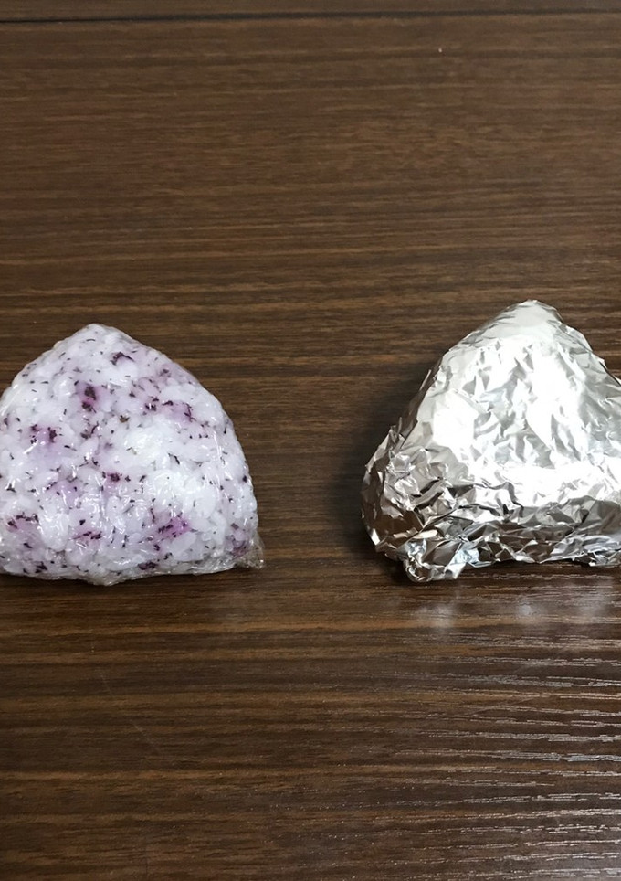 ゆかり御飯の御握りで実験-レシピのメイン写真