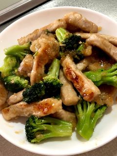 豚ロースステーキ肉とブロッコリーの炒め-レシピのメイン写真