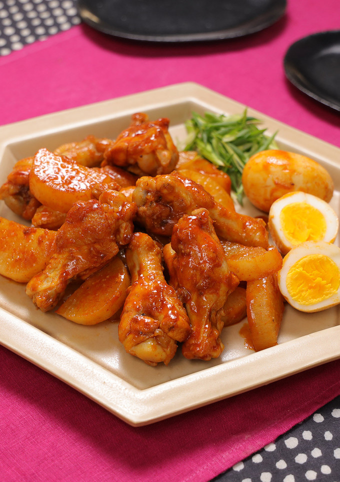手羽元と大根のコク旨☆韓国風甘辛煮-レシピのメイン写真