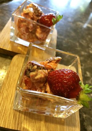 いちごとスモークサーモンのタルタル-レシピのメイン写真