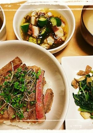 献立《メイン》ステーキ丼-レシピのメイン写真