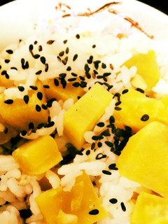 お腹いっぱいな!さつまいもごはん!-レシピのメイン写真