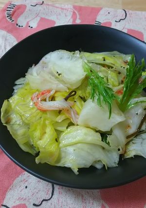 レタスとカニカマのバジルソースサラダ-レシピのメイン写真